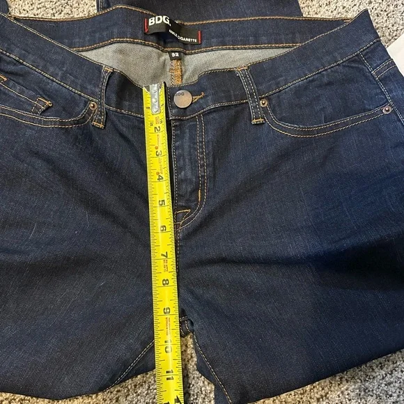 BDG Ankle Cigarette Size 32 Dark Blue Jeans Urban Outfitters - Picture 8 of 9